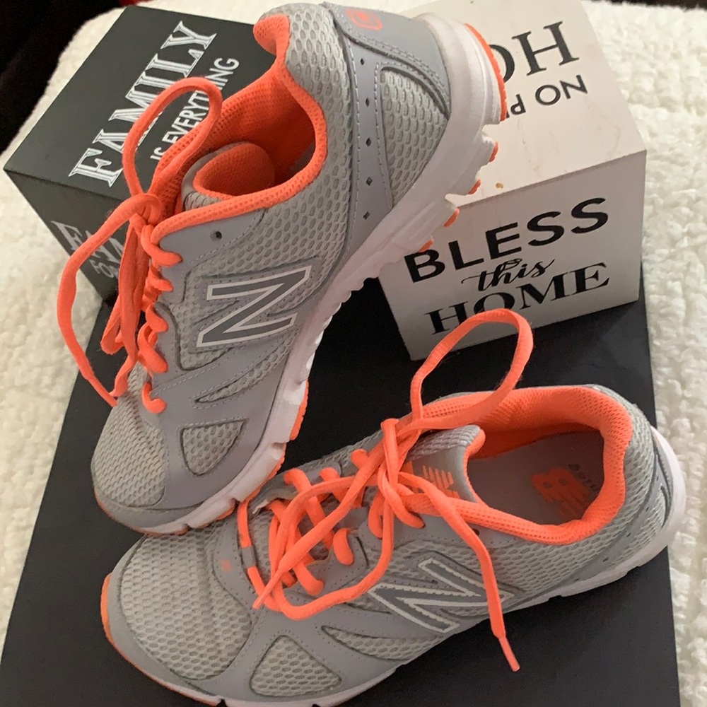 New Balance - S-7 /$22